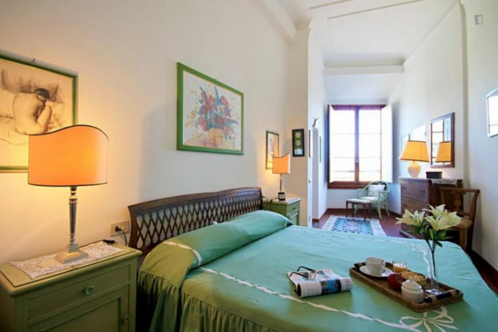 Charismatic 1-bedroom flat in San Frediano