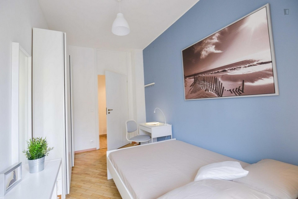 Incredible double bedroom near Porta Nuova