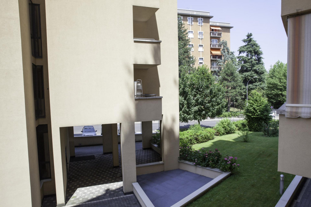 Cool-looking 1-bedroom apartment in Foscherara