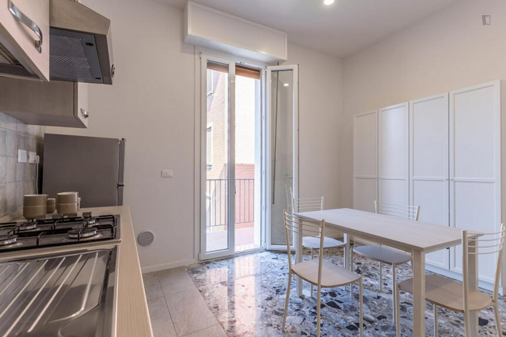 Nice single bedroom in Bolognina area