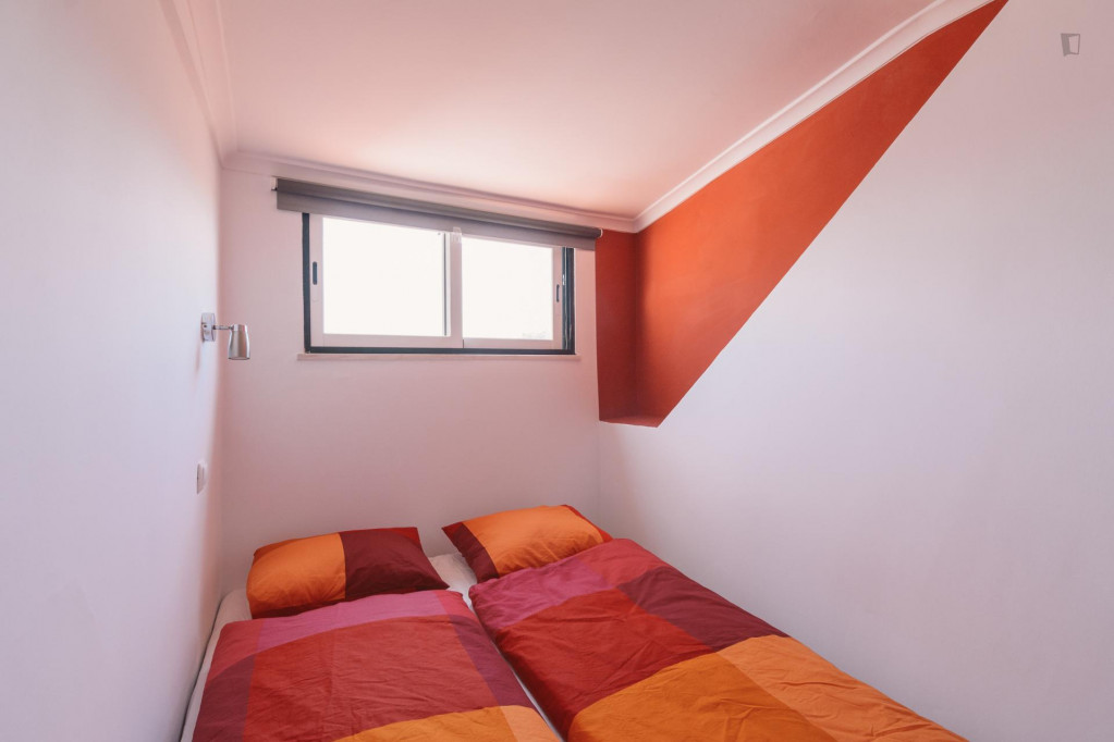 Cosy 2-bedroom apartment near the Rossio metro and train stations