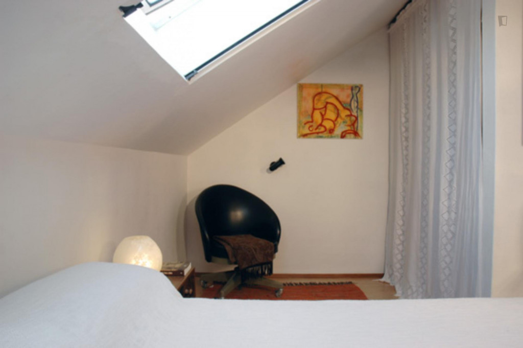 Double bedroom, with a private bathroom, in Belém