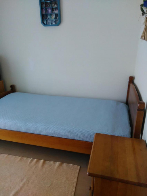 Comfy single bedroom in a 3-bedroom apartment in Seixal