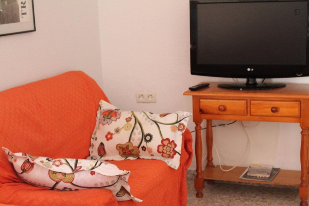 Great single bedroom near the Facultad de Derecho