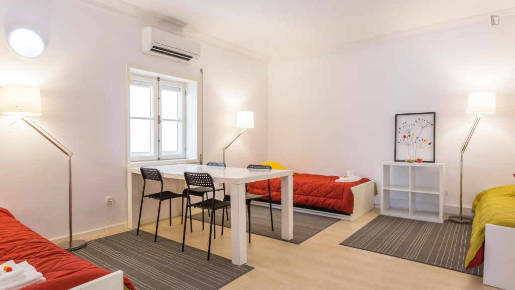 Double bedroom in a student Residence close to Polo Universitário Porto