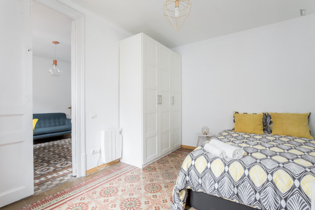 Beautiful double bedroom close to Universidad Internacional Menéndez Pelayo - Barcelona campus