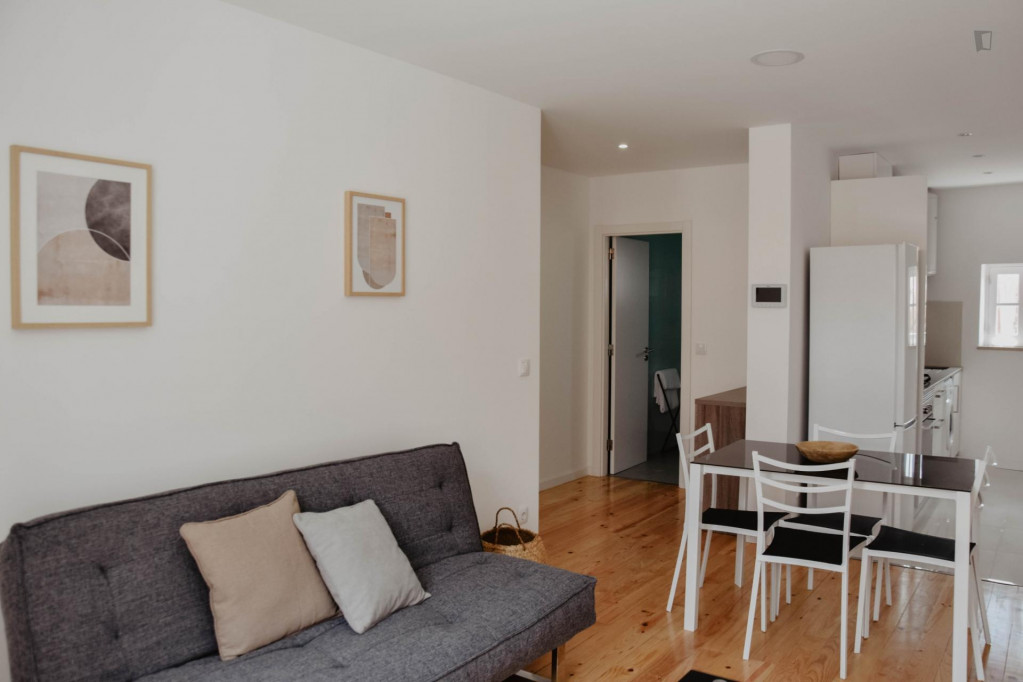 Great 1-bedroom apartment nearby Coimbra train station