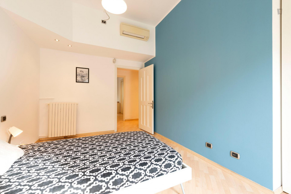 Modern single bedroom close to Milano Centrale Railway Station - room 3