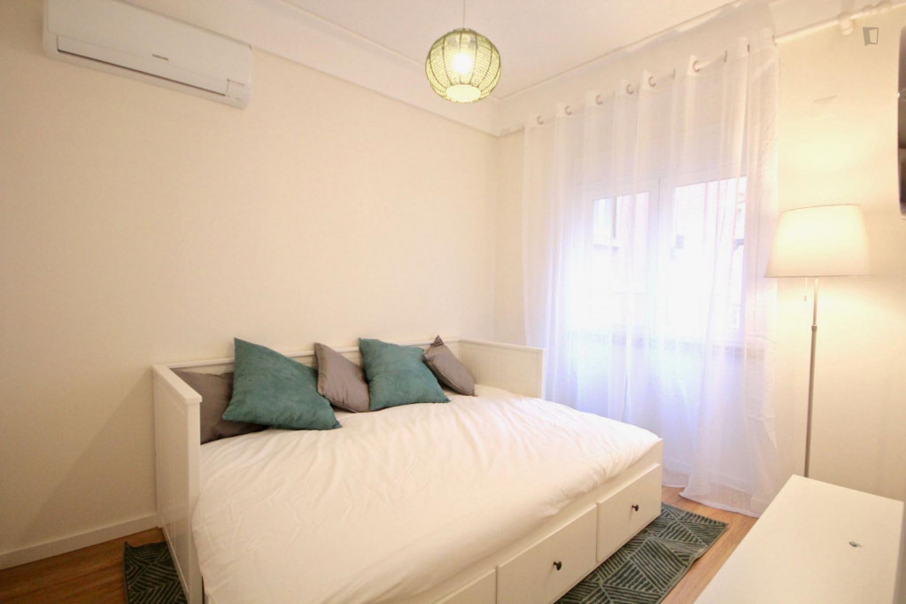 Homely 2-bedroom apartment in Marquês de Pombal