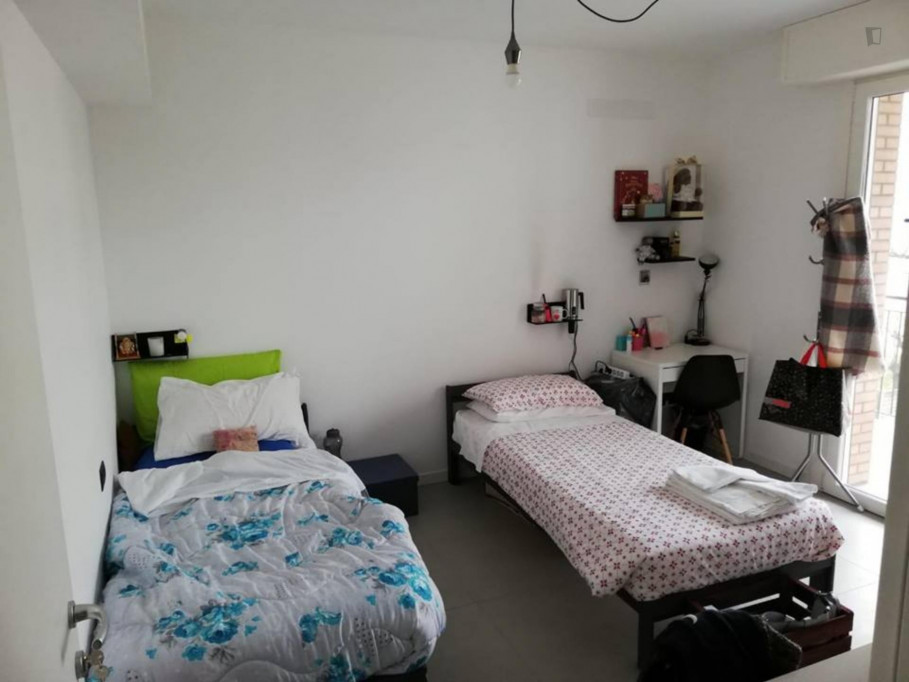 Bed in a twin bedroom close to Politecnico di Milano - Campus Candiani