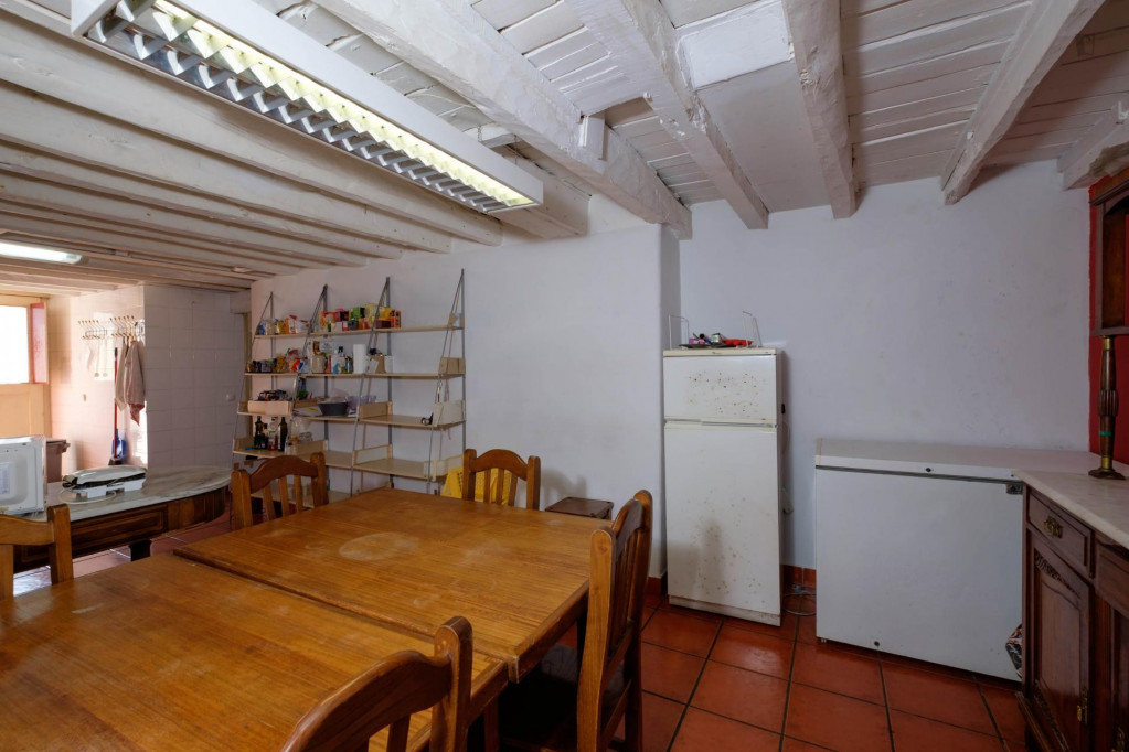 Comfy single bedroom near Parque de Santa Cruz